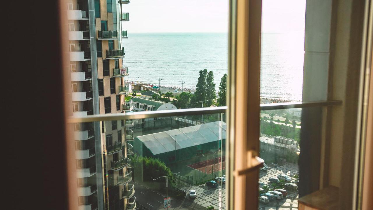 Apart Hotel Orbi Batumi Exteriör bild