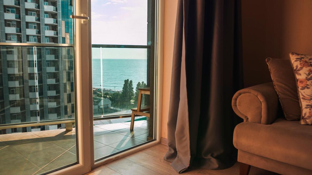 Apart Hotel Orbi Batumi Exteriör bild